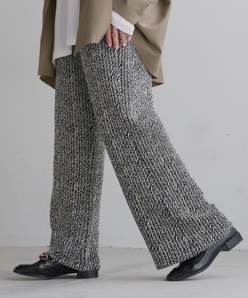 HUG.U（ハグユー）の「ジャガードワイドパンツ（その他パンツ・レディース・グレー×ホワイト/グレー/ブラック×ホワイト・L(レギュラー丈)/M(レギュラー丈)/L(トール丈)/M(トール丈)）」の4枚目の写真