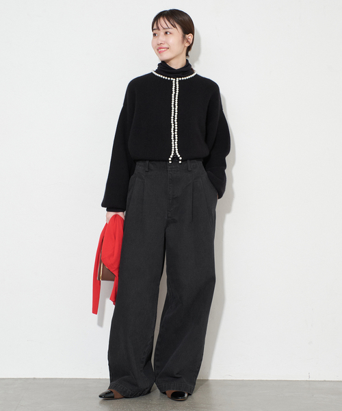 SLOBE IENA(スローブイエナ)の「《4サイズ展開》LEDENIM BLUR TUCK TROUSERデニム(デニムパンツ・レディース・ブラック/ブルー・40/38/36/34)」の16枚目の写真