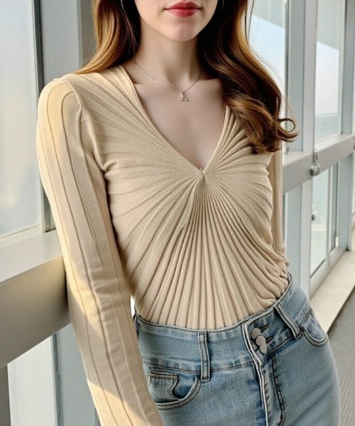cammie(キャミー)の「ディープVネックデザインニット(ニット/セーター・レディース・ベージュ/ブラック・F)」の11枚目の写真