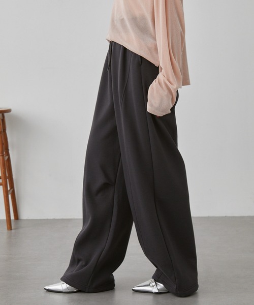 nui nullu（ヌイヌル）の「【nui nullu】2WAYワイドスウェットカーブパンツ＜セットアップ対応＞（スウェットパンツ・レディース・ライトグレー/アイボリー/ブラック/グレー・S/M/L）」の9枚目の写真