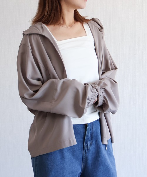 sin.ca(シンカ)の「ドルマンスリーブフード付きブルゾン(ブルゾン・レディース・ブラック/カーキ/グレイッシュベージュ/ベージュ・ML)」の17枚目の写真