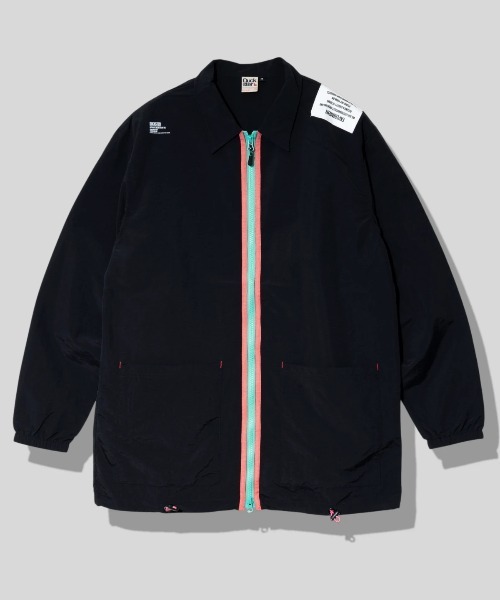 go slow caravan（ゴースローキャラバン）の「Duckster/ダックスター　ジップアップ コーチシャツ（シャツ/ブラウス・メンズ・ブラック/オリーブ/ベージュ・MEDIUM/LARGE/X-LARGE）」の2枚目の写真