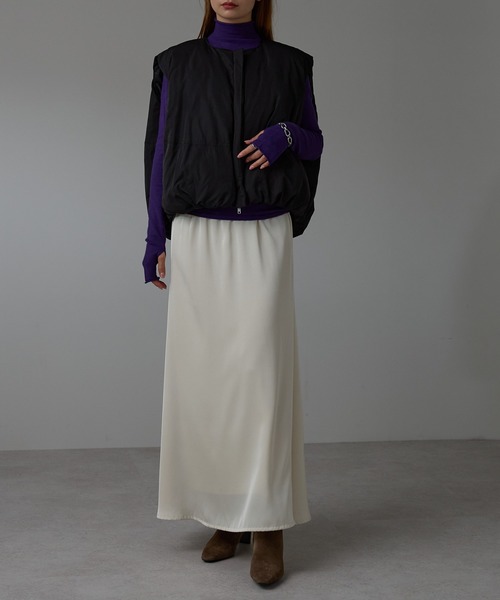 r.(アールドット)の「ファイバーダウン ショートベスト(ダウンベスト・レディース・キナリ/オリーブ/グレイッシュベージュ/ブラック・FREE)」の22枚目の写真