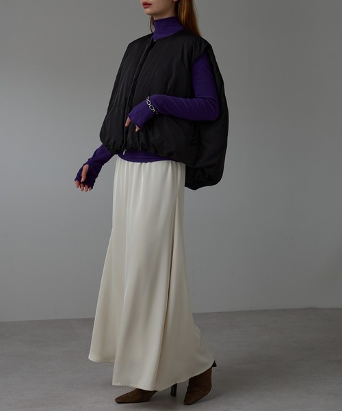 r.(アールドット)の「ファイバーダウン ショートベスト(ダウンベスト・レディース・キナリ/オリーブ/グレイッシュベージュ/ブラック・FREE)」の20枚目の写真