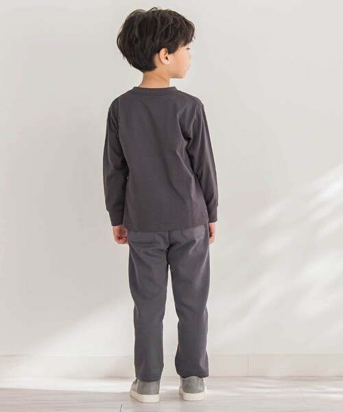 BeBe Petits Pois Vert(ベベプチポワヴェール)の「【店舗限定】ポンチロゴライン切り替えパンツ(その他パンツ・キッズ・ブラック系その他/レッド系その他2・100cm/110cm/120cm/140cm/160cm/150cm/130cm)」の5枚目の写真
