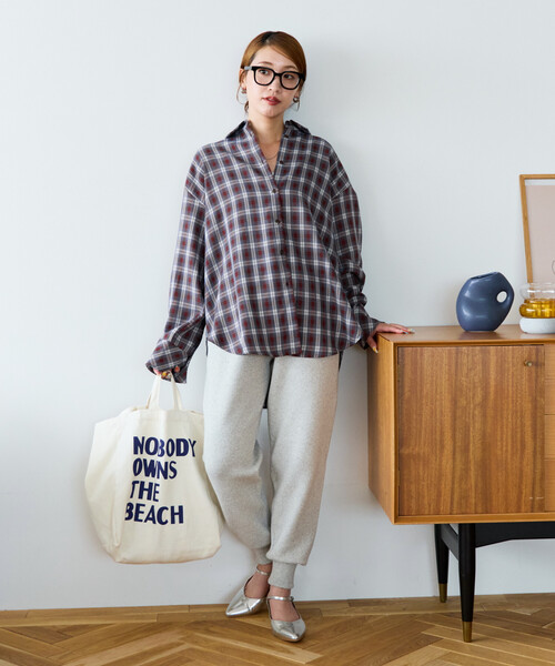 FREAK'S STORE（フリークスストア）の「限定展開　ニット ジョガー イージーパンツ（その他パンツ・レディース・ブルー/チャコールグレー/杢グレー/ナチュラル/ブラック/ダークブラウン/ライトグレー・SMALL/MEDIUM）」の8枚目の写真