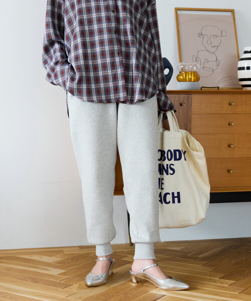 FREAK'S STORE（フリークスストア）の「限定展開　ニット ジョガー イージーパンツ（その他パンツ・レディース・ブルー/チャコールグレー/杢グレー/ナチュラル/ブラック/ダークブラウン/ライトグレー・SMALL/MEDIUM）」の10枚目の写真