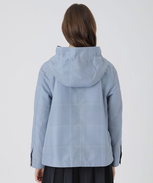 BLUE LABEL CRESTBRIDGE（ブルーレーベルクレストブリッジ）の「【はっ水】クレストブリッジチェックマウンテンパーカー（マウンテンパーカー・レディース・ダークネイビー/ブルー系その他4・38/36/40）」の5枚目の写真