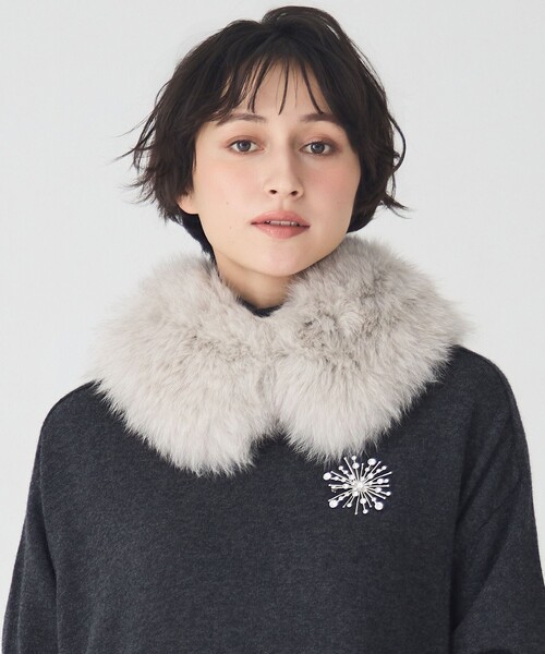 23区(ニジュウサンク)の「リアルファー ティペット(マフラー・レディース・ベージュ系/ブラウン系・F)」の2枚目の写真