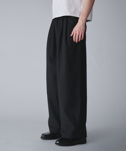 2tuck wide straight slacks/ツータックワイドストレートスラックス