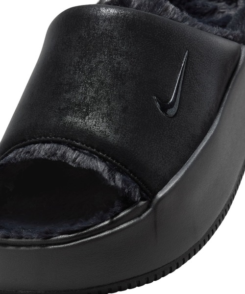 NIKE(ナイキ)の「NIKE Calm Elevation Fur(ナイキ ウィメンズカーム エレベーション ファー)(サンダル・レディース・ブラック系/ブラウン系・23cm/24cm/25cm/26cm)」の9枚目の写真