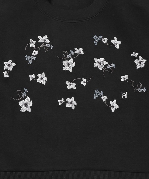 HARE(ハレ)の「Flowerシシュウスウェット(HARE)(スウェット・レディース・ブラック/ホワイト/レッド/グレー/ブラック系その他/グレー系その他・FREE)」の22枚目の写真
