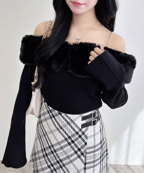 INGNI（イング）の「2Wayエコファーオフショルニット（ニット/セーター・レディース・ブラック/アイボリー/ブラウン/グレー・M）」の19枚目の写真