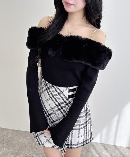 INGNI（イング）の「2Wayエコファーオフショルニット（ニット/セーター・レディース・ブラック/アイボリー/ブラウン/グレー・M）」の20枚目の写真