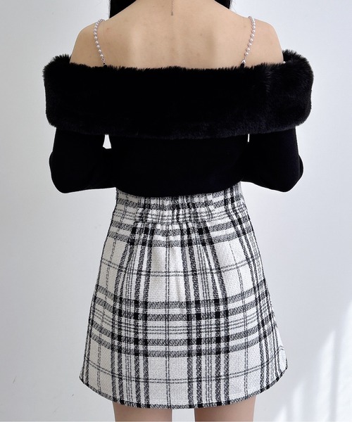 INGNI（イング）の「2Wayエコファーオフショルニット（ニット/セーター・レディース・ブラック/アイボリー/ブラウン/グレー・M）」の22枚目の写真