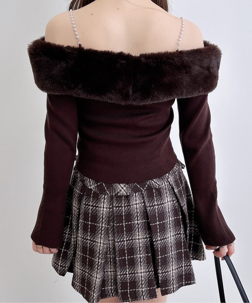 INGNI（イング）の「2Wayエコファーオフショルニット（ニット/セーター・レディース・ブラック/アイボリー/ブラウン/グレー・M）」の10枚目の写真