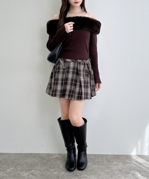 INGNI（イング）の「2Wayエコファーオフショルニット（ニット/セーター・レディース・ブラック/アイボリー/ブラウン/グレー・M）」の11枚目の写真