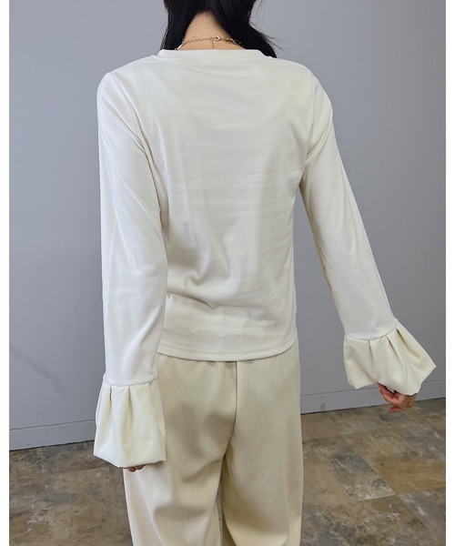 Doumoi（ドゥモエ）の「ベルスリーブデザイン　プルオーバー（Tシャツ/カットソー・レディース・アイボリー/ブラック/グレー・FREE）」の10枚目の写真