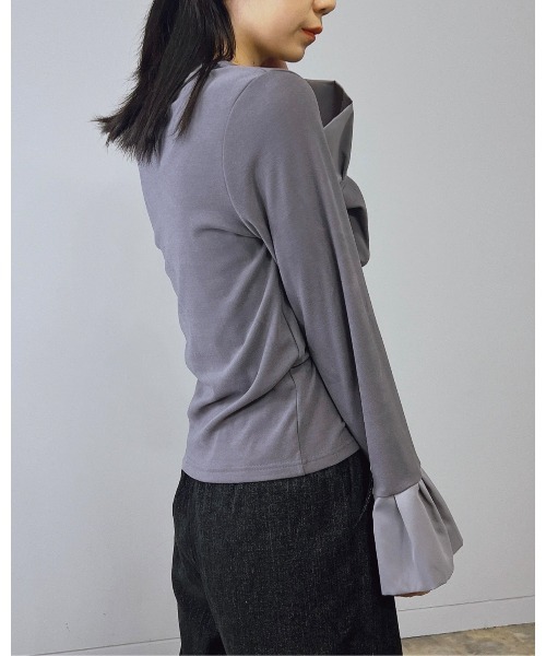Doumoi（ドゥモエ）の「ベルスリーブデザイン　プルオーバー（Tシャツ/カットソー・レディース・アイボリー/ブラック/グレー・FREE）」の20枚目の写真