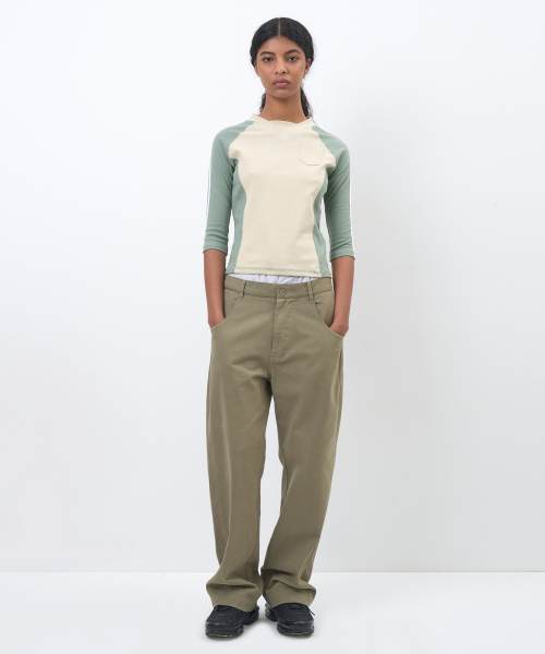 PARTIMENTO WOMEN(パルティメントウィメン)の「ダブルウエストチノパンツ_カーキグリーン(その他パンツ・レディース・その他・SMALL/MEDIUM)」の2枚目の写真