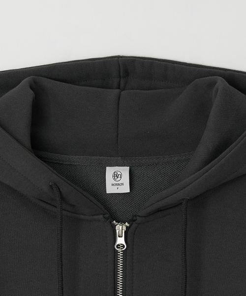 RONRON(ロンロン)の「PENDANT SHIRRING HOODIE ZIP UP CHARCOAL(パーカー・レディース・その他・FREE)」の3枚目の写真