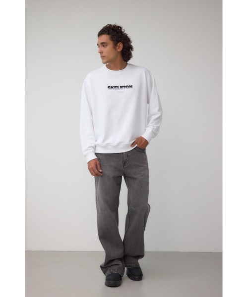 AZUL by moussy(アズールバイマウジー)の「ブラシ刺繍スウェットトップス(スウェット・メンズ・ブラック/ホワイト/ネイビー・MEDIUM/LARGE)」の5枚目の写真