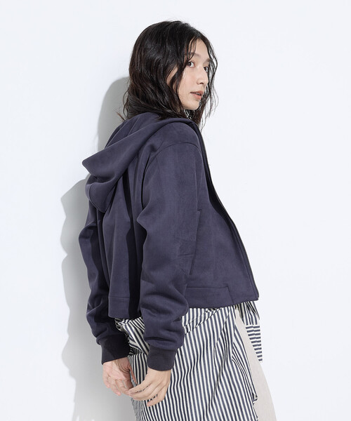 COMME CA Wardrobe（コムサワードローブ）の「ダンボールスエード調 パーカブルゾン（ブルゾン・レディース・カーキブラウン/グレイッシュベージュ/チャコール・FREE）」の19枚目の写真