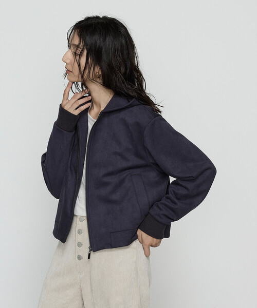 COMME CA Wardrobe（コムサワードローブ）の「ダンボールスエード調 パーカブルゾン（ブルゾン・レディース・カーキブラウン/グレイッシュベージュ/チャコール・FREE）」の20枚目の写真