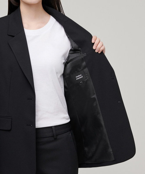 MUSINSA STANDARD WOMAN（ムシンサスタンダードウーマン）の「レディースベーシックブレザー[ブラック]（テーラードジャケット・レディース・その他・SMALL/MEDIUM/LARGE/X-LARGE/X-SMALL）」の11枚目の写真