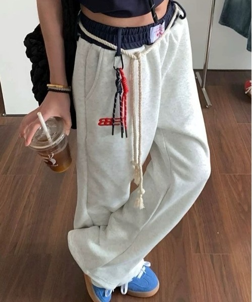 SEN TOKYO(セントーキョー)の「ウエストコード付きイージーパンツ(スウェットパンツ・レディース・ネイビー/グレー/ブラック・SMALL/MEDIUM)」の5枚目の写真
