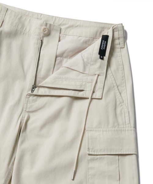 MUSINSA STANDARD（ムシンサスタンダード）の「コットンパラシュートカーゴパンツ[クリーム]（スウェットパンツ・メンズ・その他・40/38/42/36/34/32/30/31/33/26/27/28/29）」の5枚目の写真