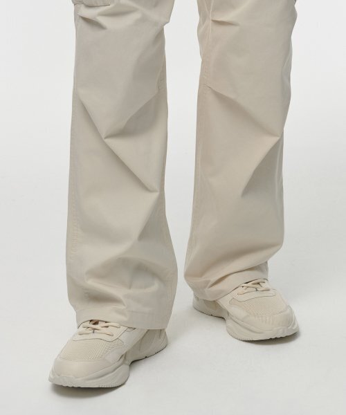 MUSINSA STANDARD（ムシンサスタンダード）の「コットンパラシュートカーゴパンツ[クリーム]（スウェットパンツ・メンズ・その他・40/38/42/36/34/32/30/31/33/26/27/28/29）」の10枚目の写真