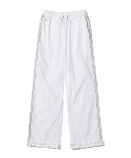 YOUHEE（ユヒ）の「RUFFLE DETAILED BANDING PANTS WHITE（スウェットパンツ・レディース・その他・FREE）」の2枚目の写真
