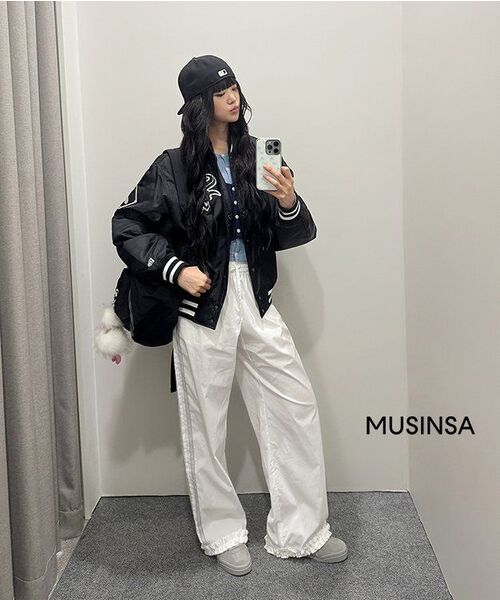 YOUHEE（ユヒ）の「RUFFLE DETAILED BANDING PANTS WHITE（スウェットパンツ・レディース・その他・FREE）」の9枚目の写真