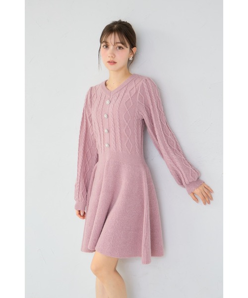 tocco closet(トッコ クローゼット)の「パール飾り釦付きケーブル編みラメニットワンピース(ワンピース・レディース・ブルー/ピンク・M)」の20枚目の写真