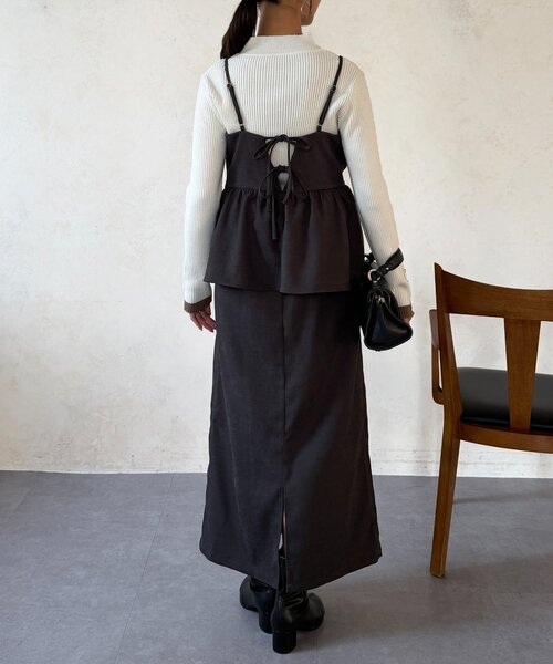 Chez toi(シェトワ)の「キャミペプラム×ナロースカート(つなぎ/オールインワン・レディース・ベージュ/チャコールグレー/ブラウン・FREE)」の6枚目の写真