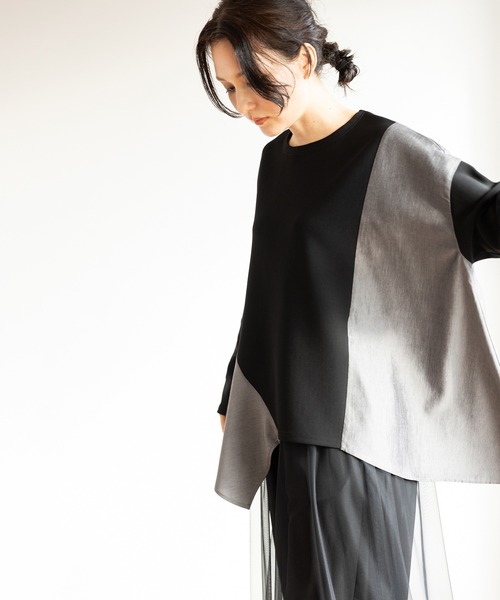 OSMOSIS（オズモーシス）の「アシンメトリー切替フレアープルオーバー（Tシャツ/カットソー・レディース・アイボリー/ブラック/グレー/ブルー・ONE SIZE）」の10枚目の写真