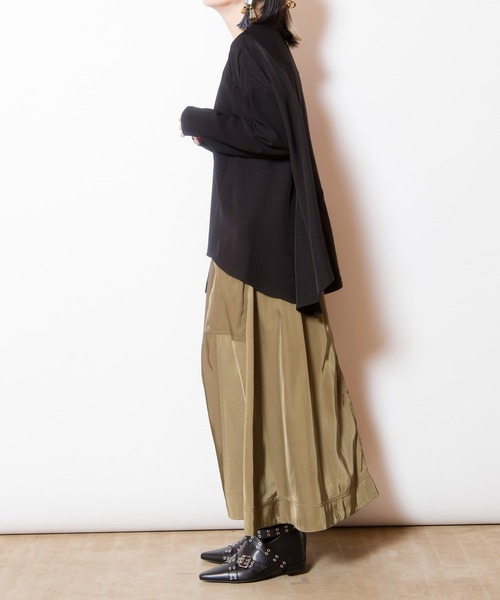 OSMOSIS（オズモーシス）の「アシンメトリー切替フレアープルオーバー（Tシャツ/カットソー・レディース・アイボリー/ブラック/グレー/ブルー・ONE SIZE）」の14枚目の写真