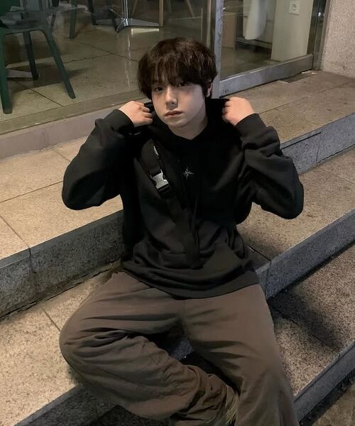 MASSNOUN(マスノウン)の「トゥイッグロゴオーバーサイズフードパーカーMFFHD001-DG(パーカー・レディース・その他・LARGE/MEDIUM)」の15枚目の写真