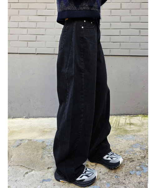 CCOMA(コンマ)の「CMJ06 バルーンカーブドブラックジーンズ(デニムパンツ・レディース・その他・MEDIUM/LARGE/SMALL)」の3枚目の写真