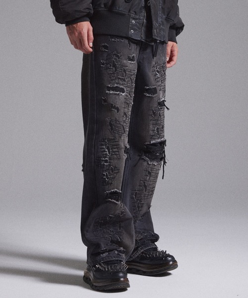 GRANCY（グランシー）の「【GRANCY】High Damage Straight Denim Pants / ハイダメージストレートデニムパンツ（デニムパンツ・メンズ・ブルー/ブラック・M/L/S）」の4枚目の写真