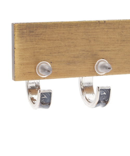 チャイハネ（チャイハネ）の「【チャイハネ】ウェーブフープピアス（ピアス（両耳用）・メンズ・グリーン/ブルー/パープル・FREE）」の5枚目の写真