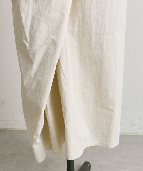 ear PAPILLONNER(イアパピヨネ)の「ラップサロペットワンピース【SUM1 STYLE】(シャツワンピース・レディース・ブラック/ライトグレー・FREE)」の7枚目の写真