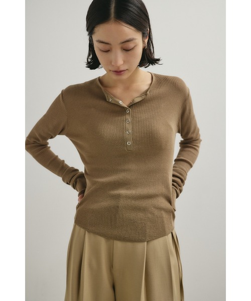 STYLEMIXER（スタイルミキサー）の「【ベストセラー】ヘンリーネックシアーニット（ニット/セーター・レディース・ベージュ/ネイビー/ホワイト/ピンク・FREE）」の19枚目の写真