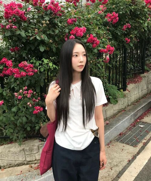 CATTLINE(カトリン)の「モダンスリットシャーリング半袖Tシャツ(ベージュ)(Tシャツ/カットソー・レディース・その他・FREE)」の3枚目の写真