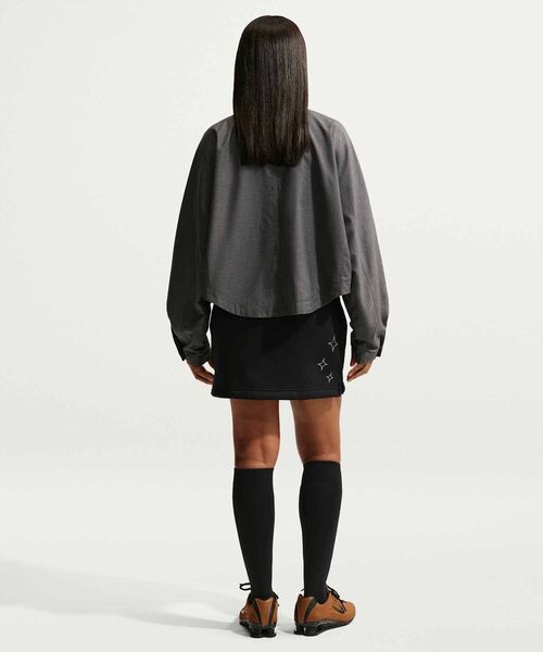 NIKE(ナイキ)の「ナイキ スポーツウェア フェニックス フリース ウィメンズ ハイウエスト スリム ミニ スカート / Nike Sportswear Phoenix Fleece Women's High-Waisted Slim Mini Skirt IQ1254-010 Black(スカート・レディース・ブラック・L/M/S/XS/XL)」の8枚目の写真