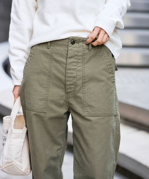 FRAMeWORK（フレームワーク）の「ライトミリタリースラブベイカーパンツ（カーゴパンツ・レディース・ピンク系その他/オリーブ・40/38/36）」の9枚目の写真