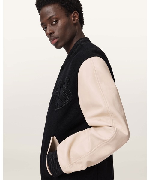 ALLSAINTS(オールセインツ)の「HOLLOWAY BOMBER JACKET | HOLLOWAY ボンバー ジャケット(スタジャン・メンズ・ブラック×ホワイト・XS/S/M/L/XL)」の9枚目の写真