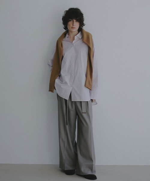 ETRE TOKYO(エトレトウキョウ)の「ベルテッドタックワイドパンツ(その他パンツ・レディース・オフホワイト/ブラック/グレイッシュベージュ・S/M)」の12枚目の写真