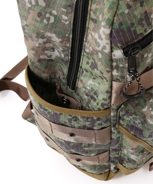 AVIREX（アヴィレックス）の「《直営店限定》REFLECT RIP RUCKSACK / リフレクト リップ リュックサック / AVIREX / アヴィレックス（バックパック/リュック・メンズ・グリーン系カモフラージュ/ブラック・FREE）」の17枚目の写真